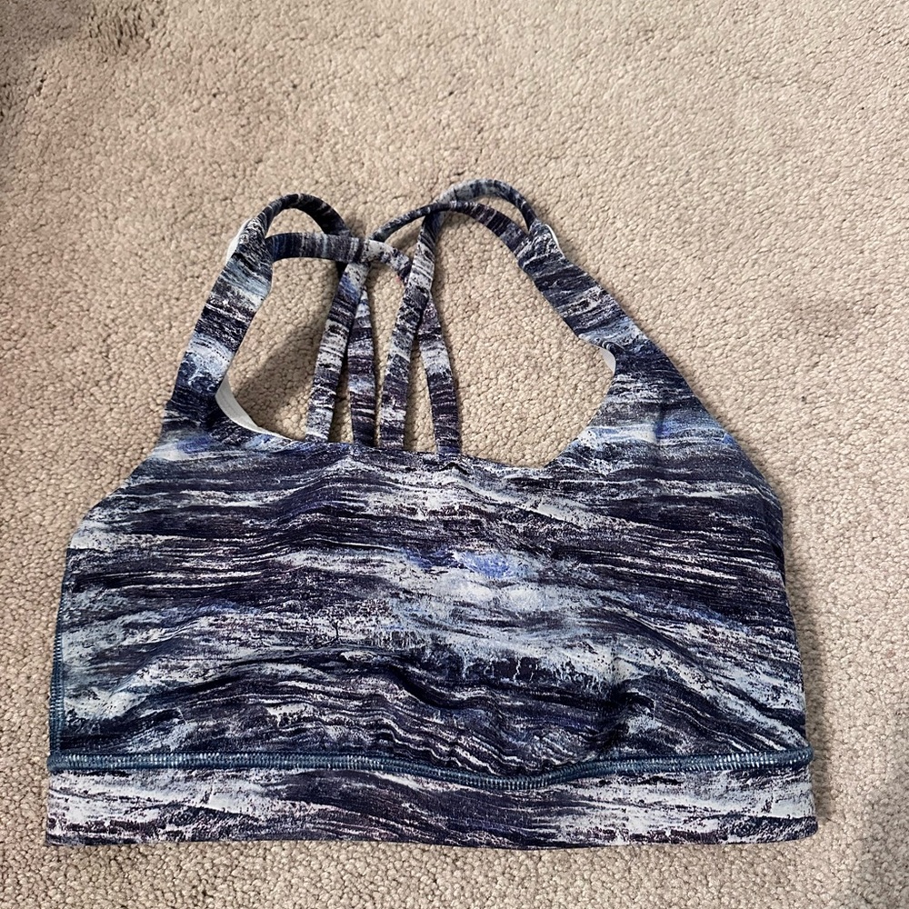 Lululemon energy bra size 6